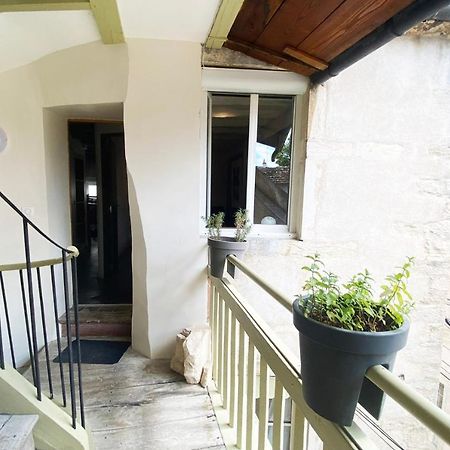 Wood Stone And Wine Apartment Beaune  Bagian luar foto
