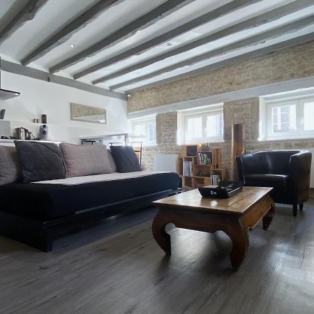 Wood Stone And Wine Apartment Beaune  Bagian luar foto